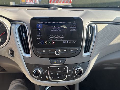 Used 2024 Chevrolet Malibu LT FWD image 25