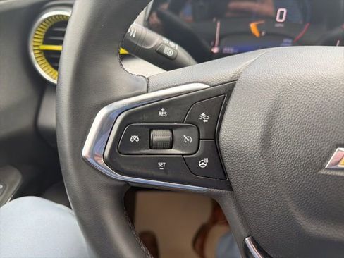 Used 2025 Chevrolet Trax LT w/ Driver Confidence Package FWD image 24