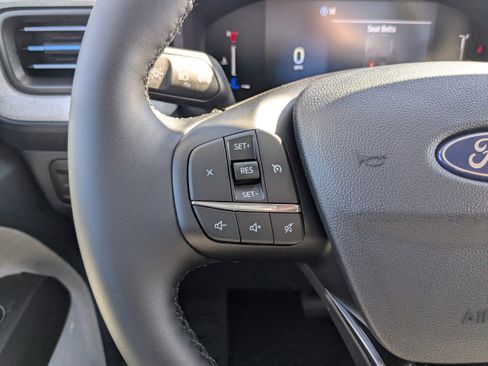 New 2025 Ford Maverick XLT w/ XLT Luxury Package image 18