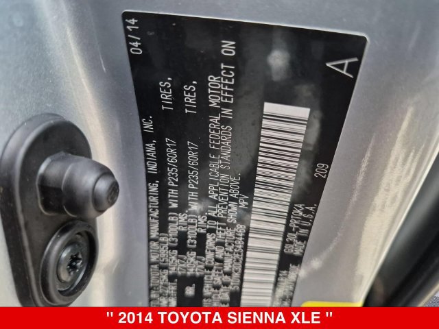 Used 2014 Toyota Sienna XLE FWD image 38