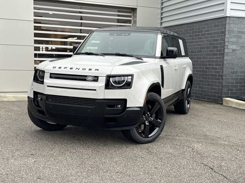 New 2026 Land Rover Defender 130 X-Dynamic SE AWD/4WD image 1