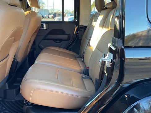 Used 2021 Jeep Wrangler Unlimited Sahara w/ Cold Weather Group image 13