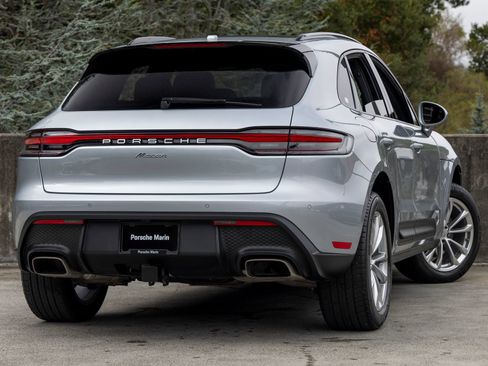 Certified 2026 Porsche Macan AWD/4WD image 11