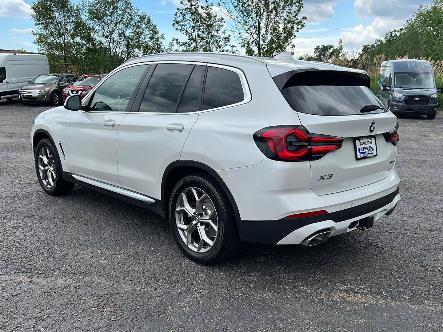 Used 2022 BMW X3 xDrive30i w/ Premium Package 2 AWD/4WD image 3