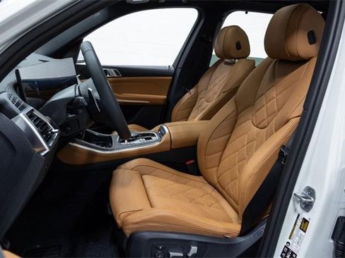 New 2026 BMW X5 xDrive40i w/ M Sport Package image 24