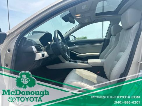 Used 2019 Honda Accord EX-L image 10