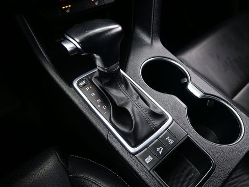 Used 2020 Kia Sportage EX image 22