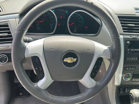 Used 2012 Chevrolet Traverse LT FWD image 15