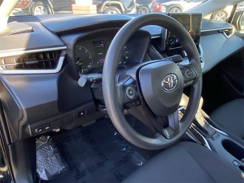 Certified 2025 Toyota Corolla LE image 19