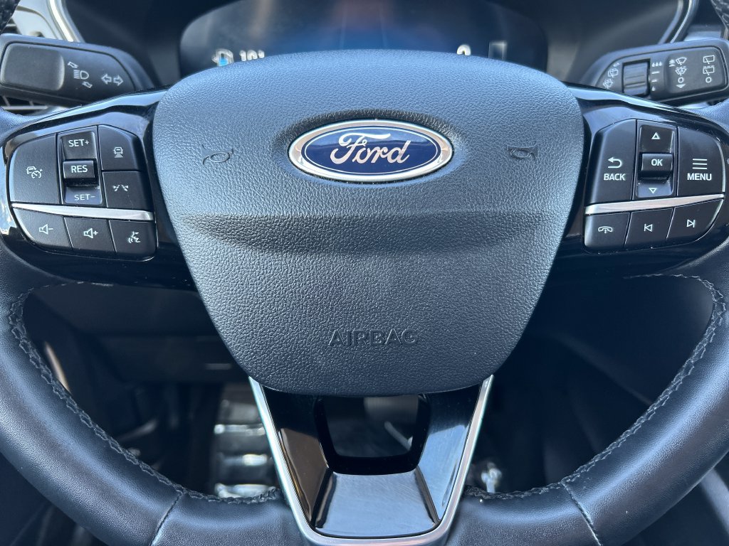 Used 2024 Ford Escape Platinum AWD/4WD image 9