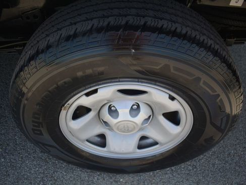 Used 2023 Toyota Tacoma SR AWD/4WD image 21