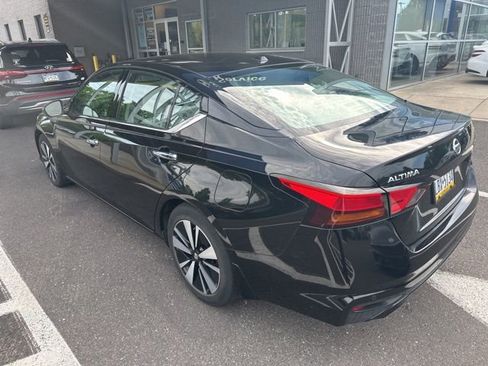 Used 2019 Nissan Altima 2.5 SV FWD image 6