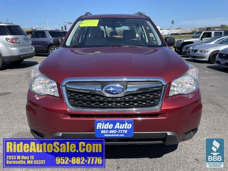 Used 2015 Subaru Forester 2.5i w/ Alloy Wheel Package AWD/4WD image 2