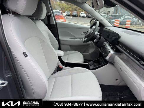 Used 2024 Hyundai Kona SEL w/ Convenience Package image 19
