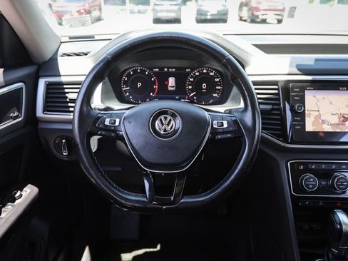 Used 2018 Volkswagen Atlas SEL Premium AWD/4WD image 22