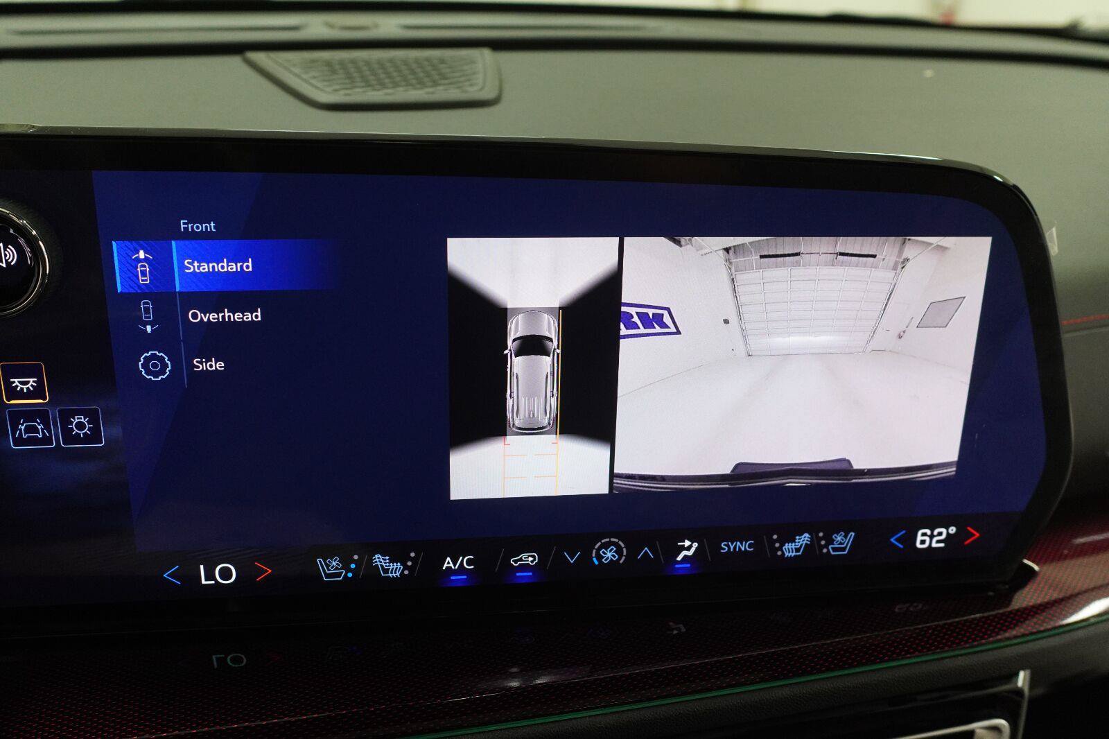 Used 2025 Chevrolet Traverse RS w/ LPO, Floor Liner Package FWD image 21