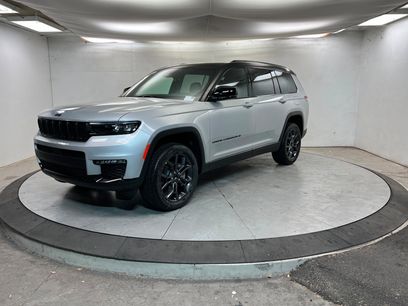 New 2025 Jeep Grand Cherokee L Limited w/ Trailer Tow Package