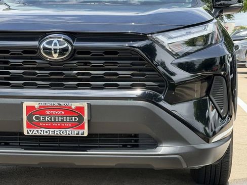 Certified 2025 Toyota RAV4 XLE w/ Convenience Package FWD image 9