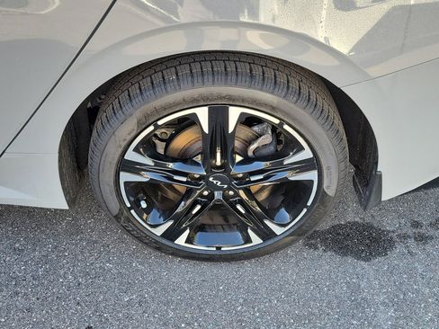 Used 2023 Kia K5 GT-Line image 39