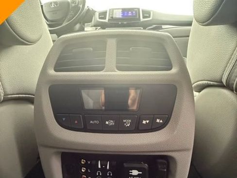Used 2017 Honda Pilot Touring image 29