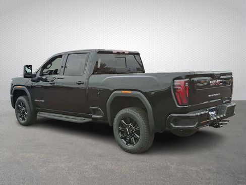 New 2026 GMC Sierra 2500 AT4 w/ Technology Package image 3