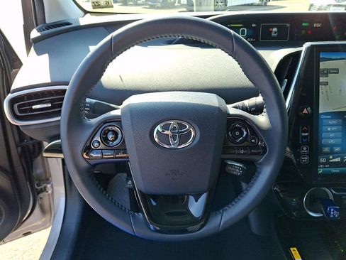 Used 2022 Toyota Prius Prime XLE FWD image 19