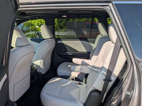 New 2026 Lexus TX 350 AWD image 12