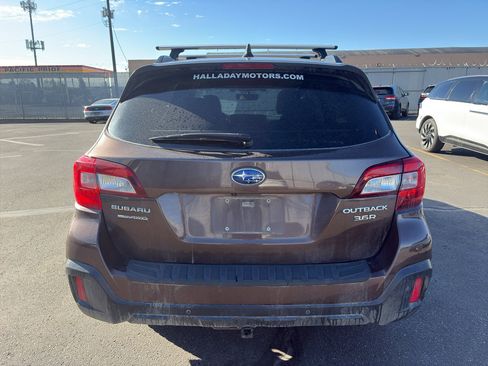 Used 2019 Subaru Outback 3.6R Touring image 6