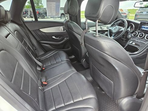 Used 2019 Mercedes-Benz GLC 300 4MATIC image 30