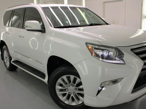 Used 2016 Lexus GX 460 w/ Premium Package AWD/4WD image 14