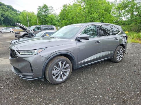Used 2025 Acura MDX SH-AWD w/ Technology Package image 2