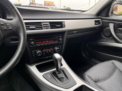 Used 2011 BMW 328i xDrive Sedan AWD/4WD image 12