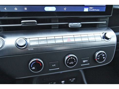 Used 2026 Hyundai Kona SE FWD image 15