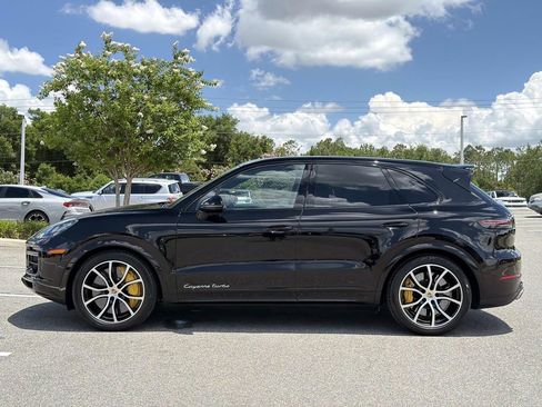 Used 2021 Porsche Cayenne Turbo AWD/4WD image 2