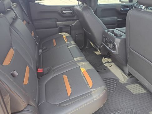 Used 2021 GMC Sierra 1500 AT4 w/ AT4 Value Package AWD/4WD image 40