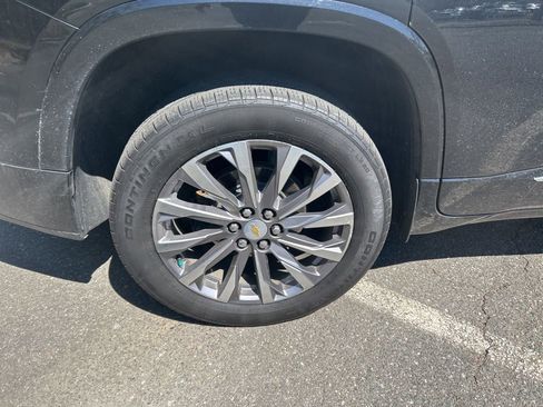 Certified 2023 Chevrolet Traverse Premier AWD/4WD image 6