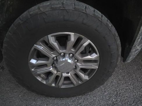 Used 2023 GMC Sierra 2500 Denali AWD/4WD image 8