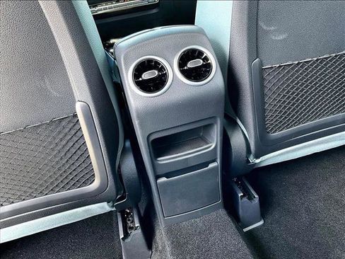 New 2026 Mercedes-Benz GLB 250 image 19