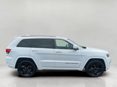 Used 2015 Jeep Grand Cherokee Altitude AWD/4WD image 8
