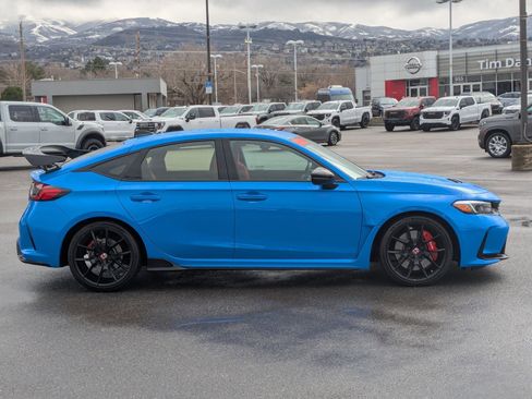 Used 2023 Honda Civic Type R image 6