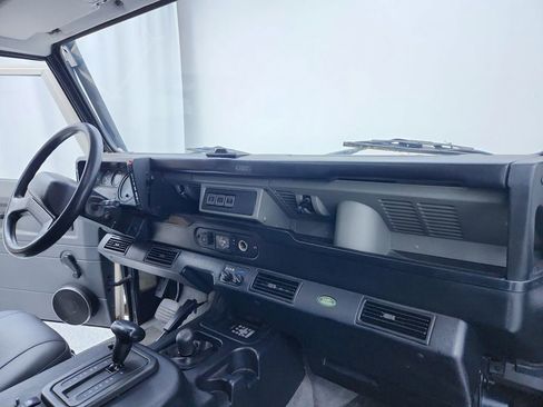 Used 1997 Land Rover Defender 90 image 23