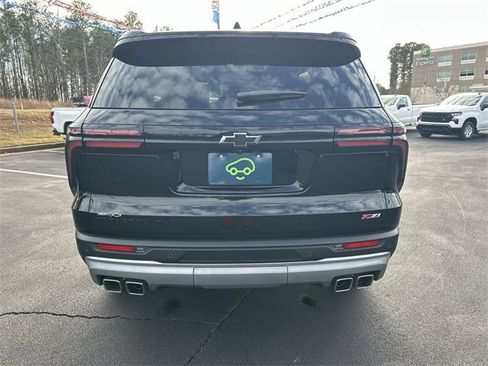 Used 2025 Chevrolet Traverse Z71 w/ Driver Confidence Package image 7