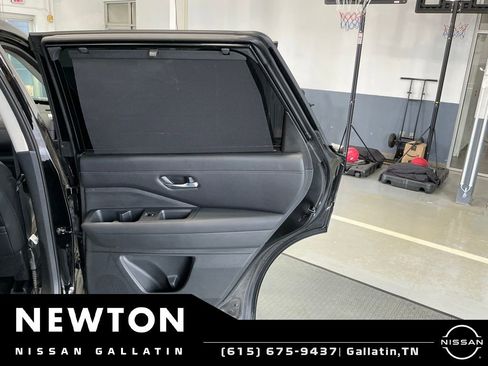 Used 2025 Nissan Pathfinder SL w/ Cargo Package FWD image 23
