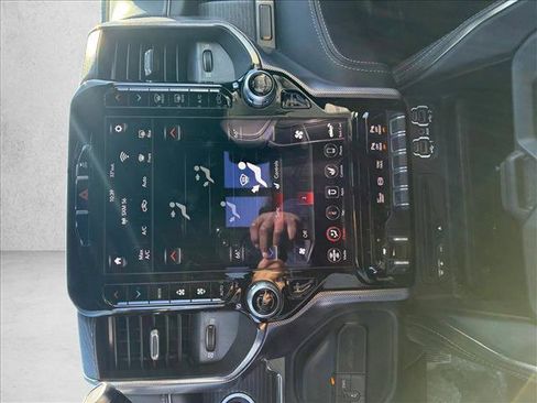 Used 2019 RAM 2500 Limited image 14