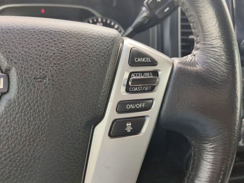 Used 2024 Nissan Titan SV w/ SV Convenience Package image 25