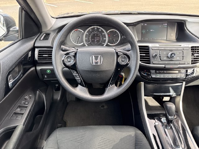 Used 2016 Honda Accord LX image 19