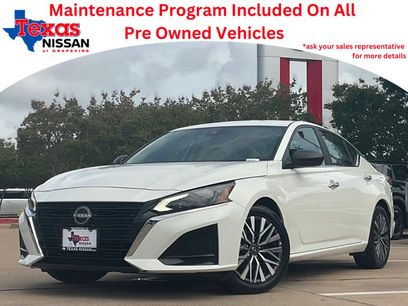 Used 2025 Nissan Altima 2.5 SV