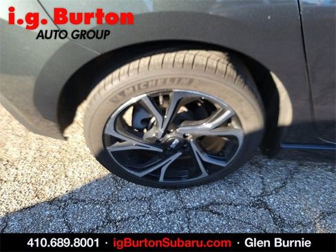 Used 2019 Chevrolet Cruze Premier w/ Sun And Sound Package image 7