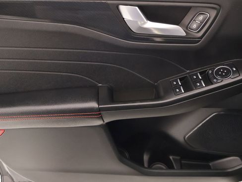 Used 2025 Ford Escape ST-Line FWD image 14