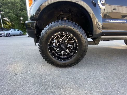 Used 2019 Ford F350 Platinum w/ Platinum Ultimate Package AWD/4WD image 10